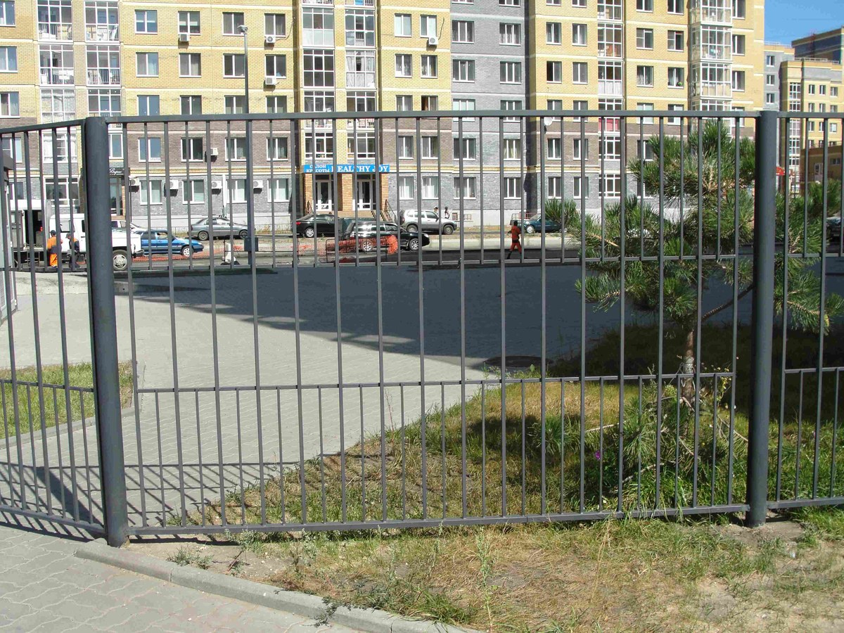Ворота с профнастилом