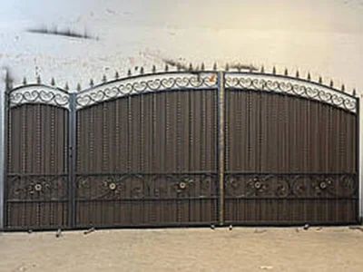 Кованые ворота с профнастилом А-0191