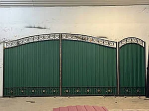 Кованые ворота с профнастилом под заказ